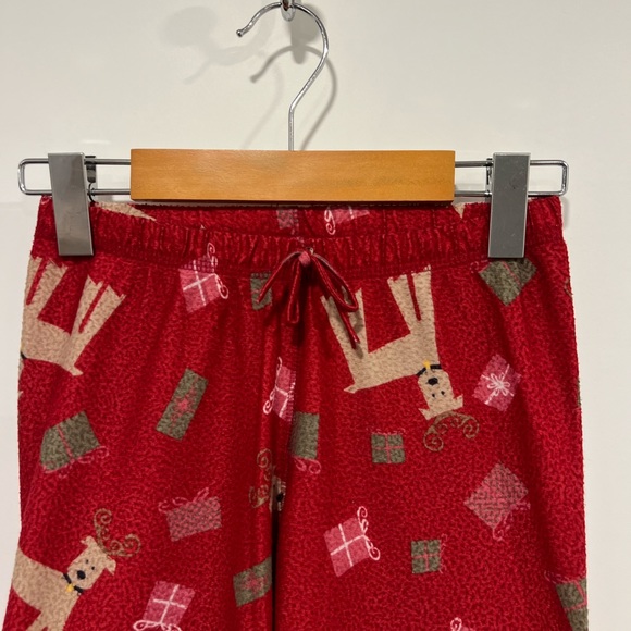 Old Navy girl’s Christmas PJ bottom - Picture 3 of 8